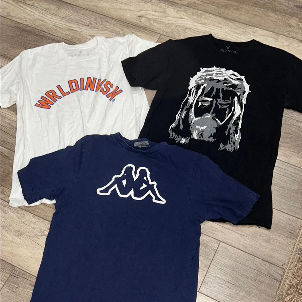 🚫SOLD🚫Graphic T-Shirt Bundle - Picture 1 of 4